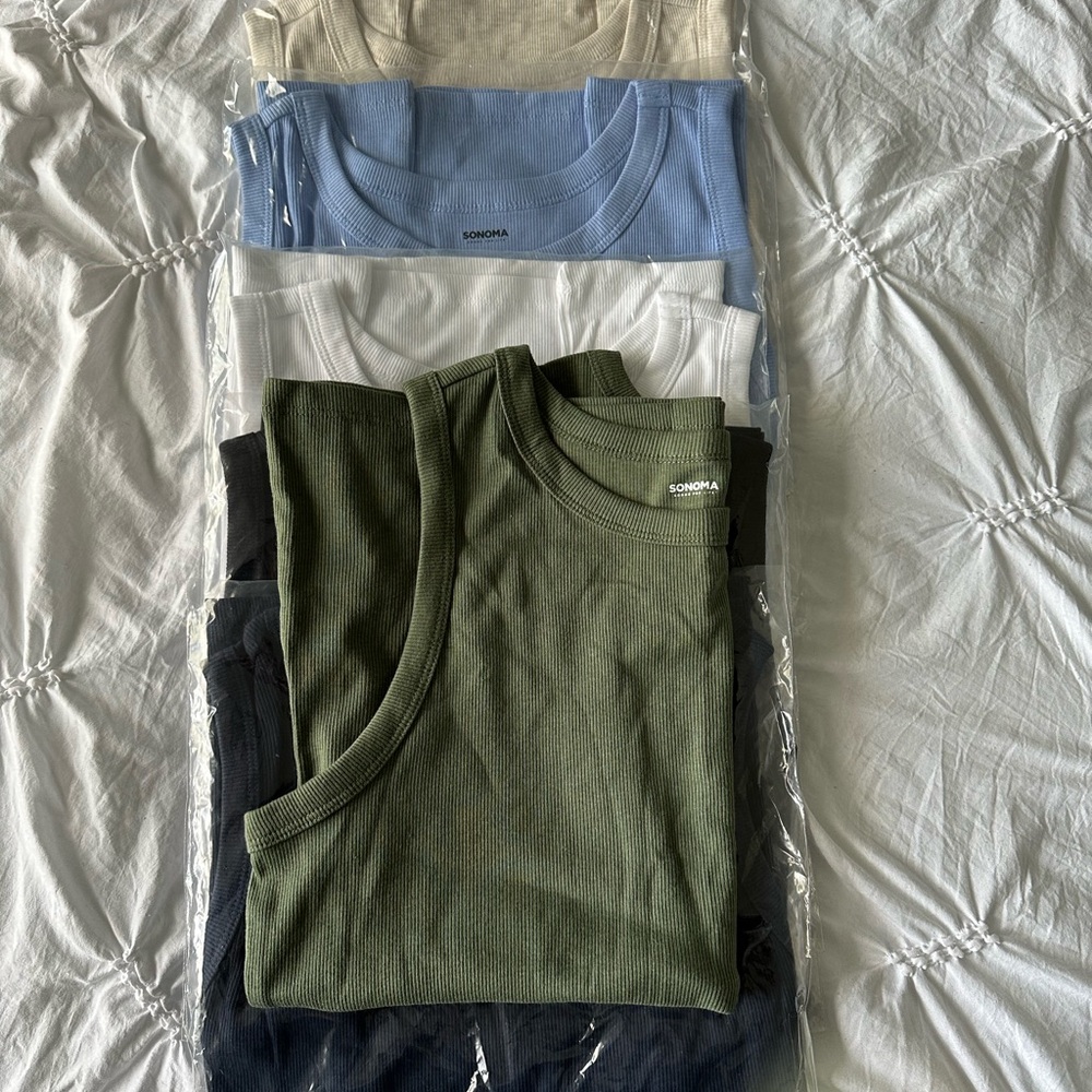 (5 tank tops) Sonoma Women's Tank Tops - Picture 4 of 4